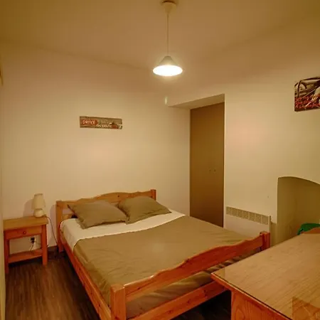 Vieille Ville Apartment *